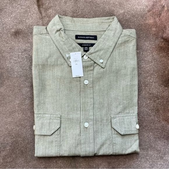 Banana Republic Standard Fit Button Up Shirt Chambray - Picture 1 of 5